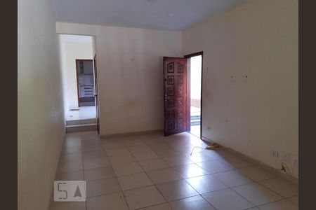 Quarto de casa à venda com 3 quartos, 120m² em Jardim Pinheiros, São Paulo