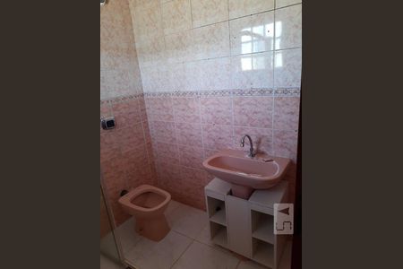 Casa à venda com 120m², 3 quartos e 2 vagasBanheiro