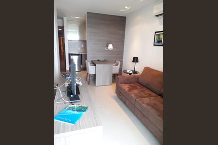 Sala de apartamento para alugar com 1 quarto, 40m² em Jacarepaguá, Rio de Janeiro