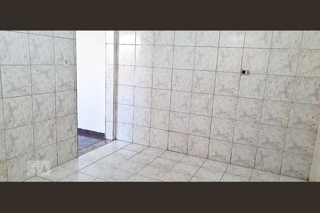 Cozinha de casa para alugar com 1 quarto, 90m² em Vila Nilo, São Paulo