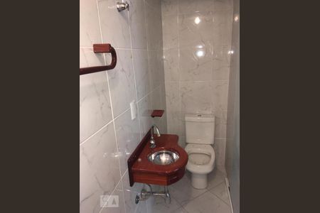 Apartamento para alugar com 540m², 4 quartos e 4 vagasBanheiro