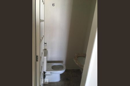 Apartamento para alugar com 540m², 4 quartos e 4 vagasBanheiro