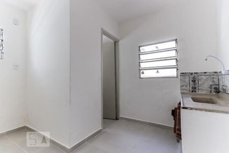 Cozinha de casa para alugar com 1 quarto, 40m² em Vila Guilherme, São Paulo