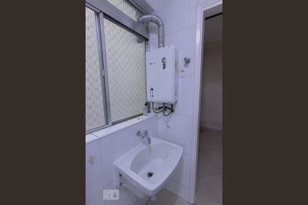 Apartamento para alugar com 107m², 2 quartos e 1 vagaÁrea de Serviço