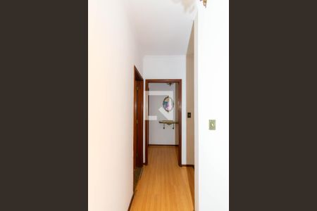 Casa para alugar com 450m², 4 quartos e 5 vagasCorredor