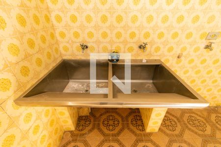 Casa para alugar com 450m², 4 quartos e 5 vagasÁrea de Serviço