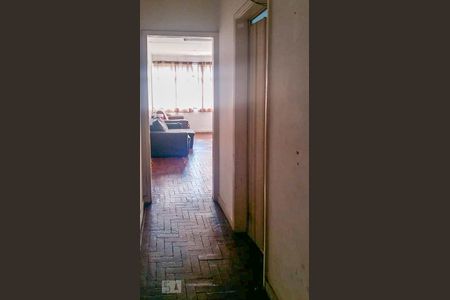 Corredor  de apartamento à venda com 2 quartos, 76m² em República, São Paulo