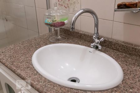 Apartamento para alugar com 150m², 2 quartos e sem vagaBanheiro - Torneira