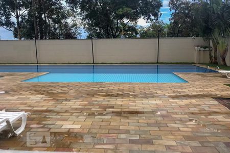 Apartamento à venda com 72m², 3 quartos e sem vagaÁrea comum