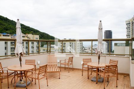 Apartamento à venda com 88m², 2 quartos e 1 vagaÁrea comum da piscina