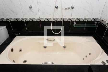 Banheiro da Suíte - Banheira de casa à venda com 3 quartos, 200m² em Vila Mafra, São Paulo