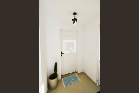 Casa à venda com 380m², 5 quartos e 4 vagas Casa à venda com 380m², 5 quartos e 4 vagasHall de entrada