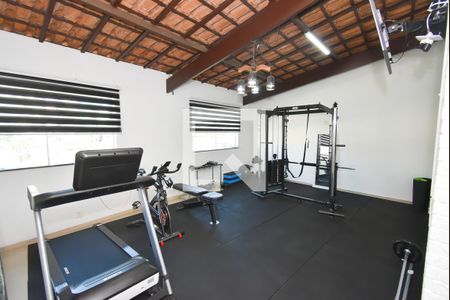 Casa à venda com 380m², 5 quartos e 4 vagas Casa à venda com 380m², 5 quartos e 4 vagasAcademia