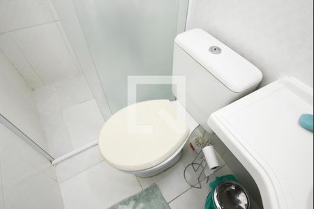 Casa à venda com 380m², 5 quartos e 4 vagas Casa à venda com 380m², 5 quartos e 4 vagasBanheiro da Suíte 2