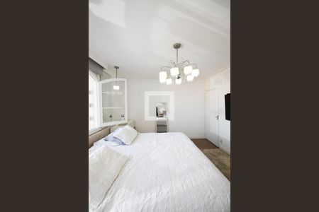 Suíte 1 de casa à venda com 5 quartos, 380m² em Vila Dom Pedro Ii, São Paulo