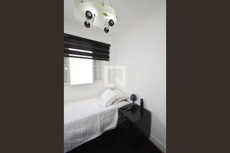 Casa à venda com 380m², 5 quartos e 4 vagas Casa à venda com 380m², 5 quartos e 4 vagasQuarto 1