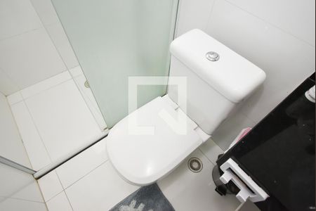 Casa à venda com 380m², 5 quartos e 4 vagas Casa à venda com 380m², 5 quartos e 4 vagasBanheiro Corredor