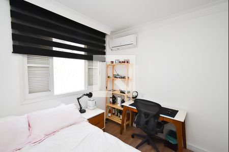 Casa à venda com 380m², 5 quartos e 4 vagas Casa à venda com 380m², 5 quartos e 4 vagasQuarto 2