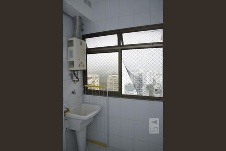 Apartamento para alugar com 68m², 2 quartos e 1 vagaÁrea de Serviço