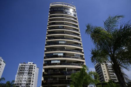 Apartamento para alugar com 68m², 2 quartos e 1 vagaFachada