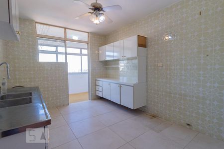 Apartamento para alugar com 105m², 2 quartos e 1 vagaCozinha