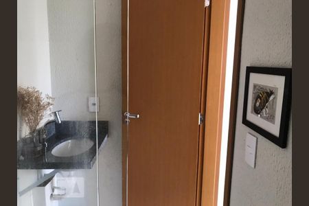 Apartamento para alugar com 64m², 2 quartos e 2 vagas Apartamento para alugar com 64m², 2 quartos e 2 vagasBanheiro