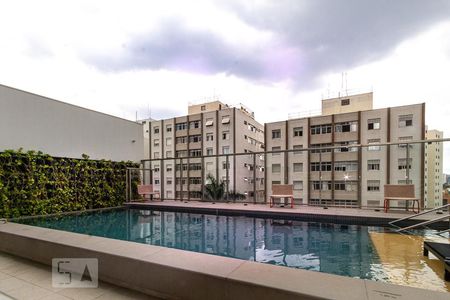 Studio à venda com 25m², 1 quarto e sem vagaÁrea comum - Piscina