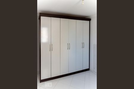 Apartamento à venda com 57m², 2 quartos e 1 vaga Apartamento à venda com 57m², 2 quartos e 1 vagaQuarto 2 - Armários