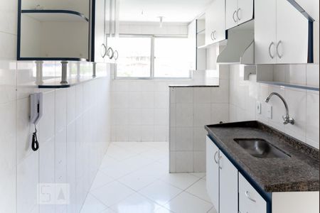 Apartamento à venda com 57m², 2 quartos e 1 vaga Apartamento à venda com 57m², 2 quartos e 1 vagaCozinha