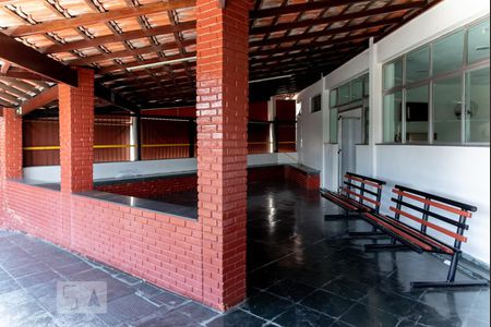 Apartamento à venda com 57m², 2 quartos e 1 vaga Apartamento à venda com 57m², 2 quartos e 1 vagaÁrea comum - Salão de festas