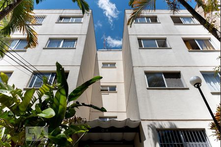 Apartamento à venda com 57m², 2 quartos e 1 vaga Apartamento à venda com 57m², 2 quartos e 1 vagaFachada do bloco