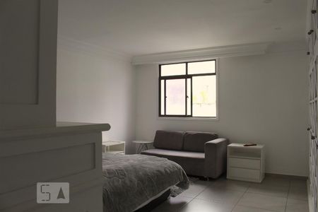 Apartamento à venda com 436m², 4 quartos e 2 vagasQuarto 02 - Suíte