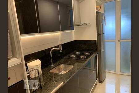 Cozinha de apartamento para alugar com 1 quarto, 49m² em Petrópolis, Porto Alegre