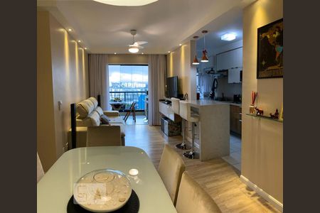 Apartamento à venda com 69m², 2 quartos e 1 vagaSala