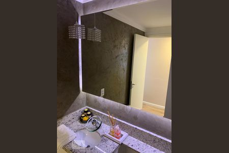 Apartamento à venda com 69m², 2 quartos e 1 vagaBanheiro 2