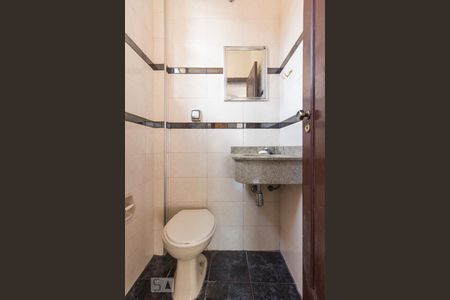 Lavabo de casa à venda com 4 quartos, 200m² em Saúde, São Paulo