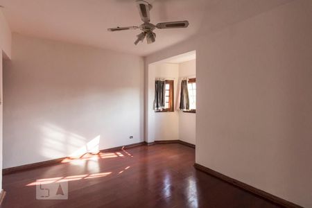 Casa à venda com 200m², 4 quartos e 1 vagaQuarto 4 - Suíte