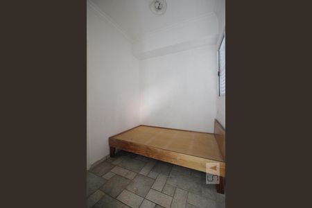 Casa à venda com 350m², 4 quartos e 5 vagasQuarto de Serviço