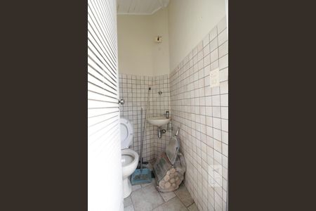 Banheiro de casa à venda com 4 quartos, 350m² em Jardim Leonor, São Paulo