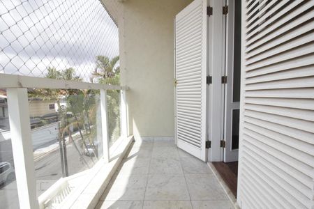 Casa à venda com 350m², 4 quartos e 5 vagasVaranda