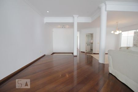 Sala de casa à venda com 4 quartos, 350m² em Jardim Leonor, São Paulo