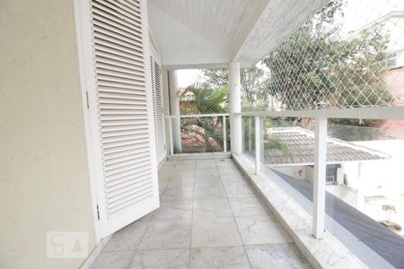 Casa à venda com 350m², 4 quartos e 5 vagasVaranda