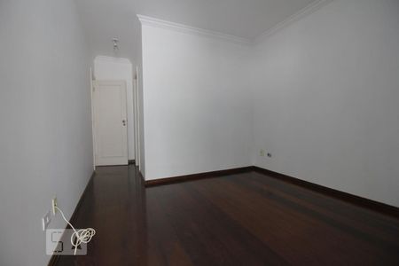 Casa à venda com 350m², 4 quartos e 5 vagasSuíte 2