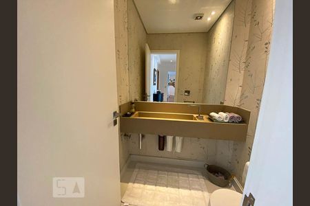 Apartamento para alugar com 337m², 4 quartos e 5 vagasLavabo