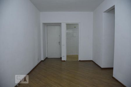 Apartamento à venda com 68m², 2 quartos e 1 vagaSala