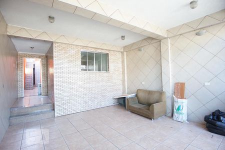 Casa à venda com 100m², 3 quartos e 2 vagasGaragem