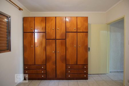 Casa à venda com 100m², 3 quartos e 2 vagasQuarto 2