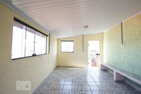 Casa à venda com 100m², 3 quartos e 2 vagasCobertura