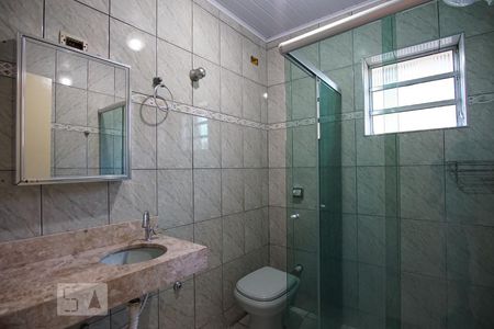 Casa à venda com 100m², 3 quartos e 2 vagasBanheiro social