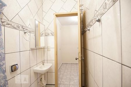 Casa à venda com 100m², 3 quartos e 2 vagasBanheiro de serviço